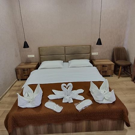 Hotel Sweet Night Kazbegi Kültér fotó