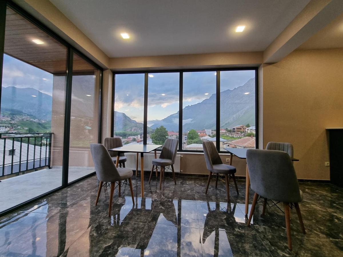 Hotel Sweet Night Kazbegi Kültér fotó
