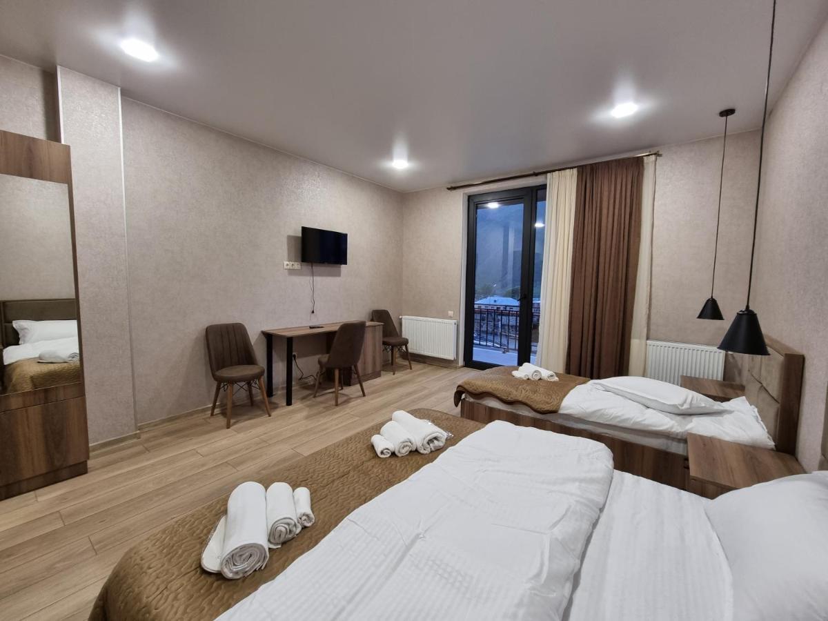 Hotel Sweet Night Kazbegi Kültér fotó