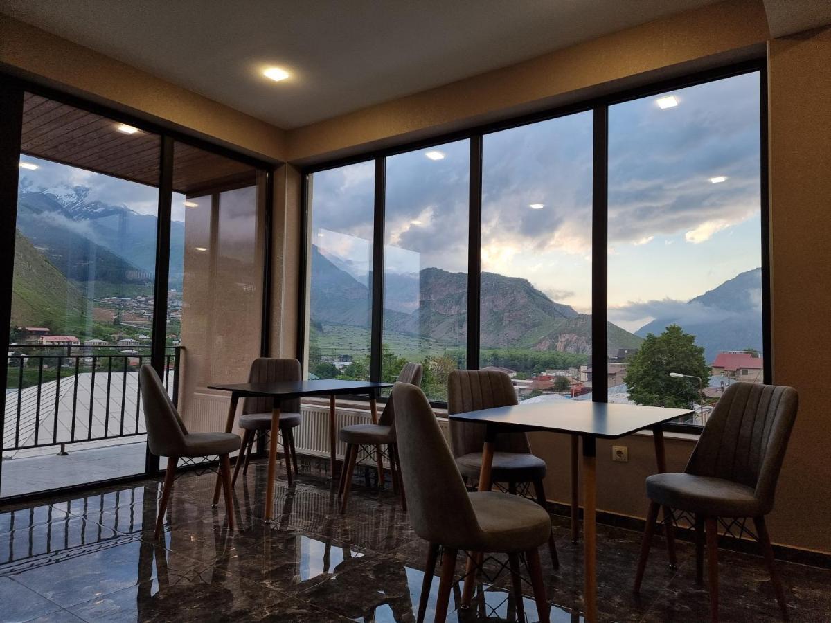 Hotel Sweet Night Kazbegi Kültér fotó