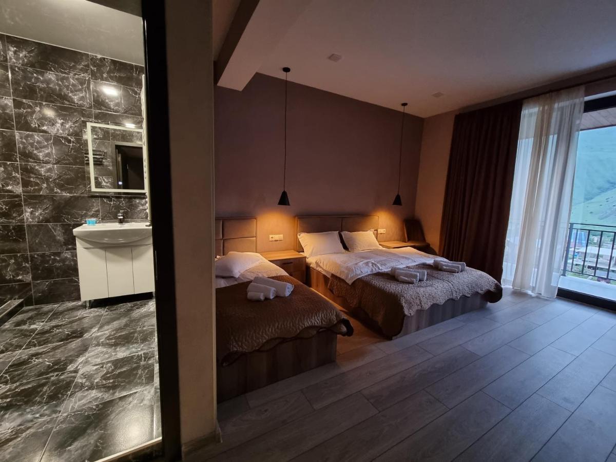 Hotel Sweet Night Kazbegi Kültér fotó